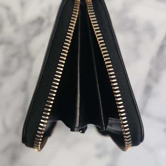 BY 10713 Authentic YSL cassandra Black Leather Long Bifold Wallet - Picture 4 of 13